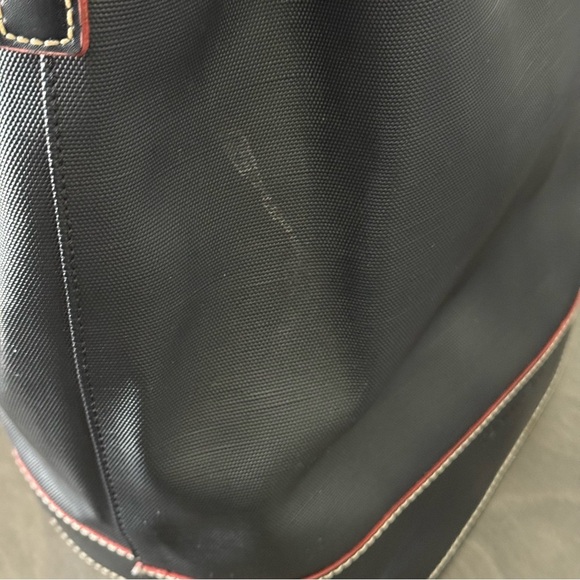 Tommy Hilfiger Black and Red Shoulder Bag - Picture 5 of 11